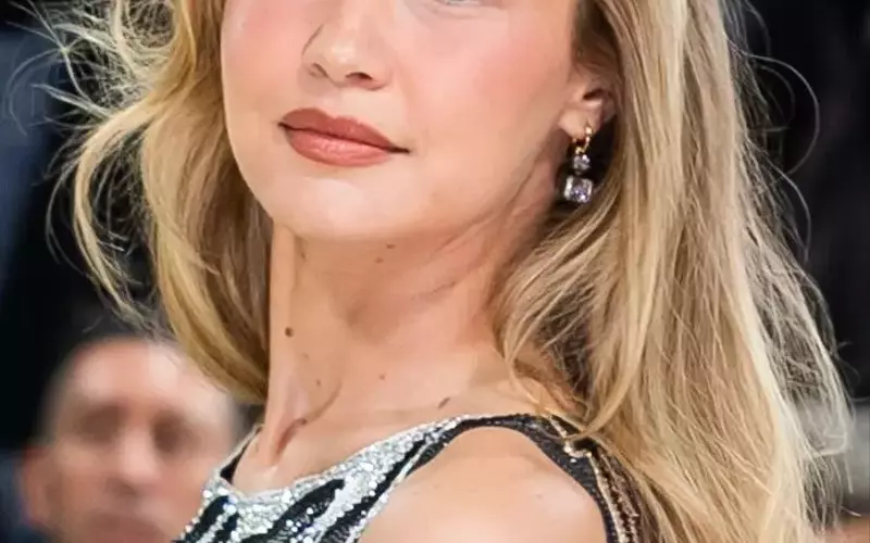 Achieve a Flawless Velvety Complexion with the Suede Skin Trend