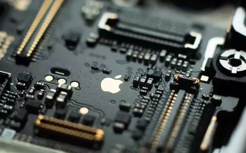 Apple's AI Ambition Drives Opportunities for Supply Chain Investors