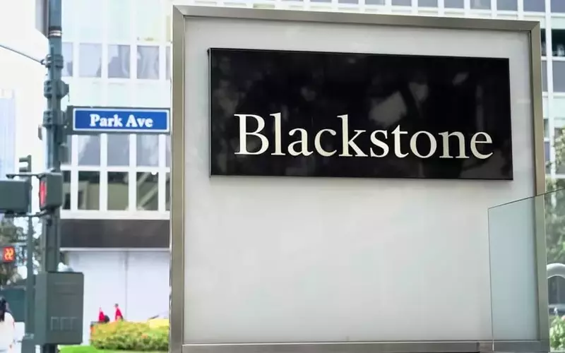 Blackstone Explores $2 Billion Securitized Deal Amid Private Equity Exit Challenges