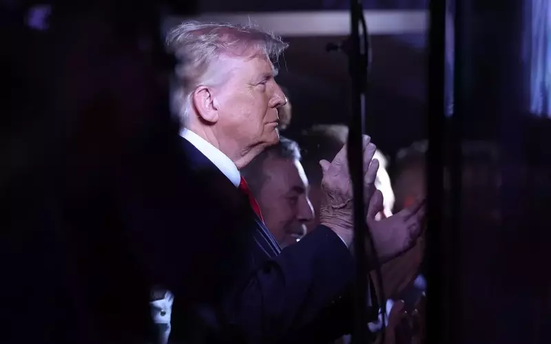 Former President Booed During NBA Finals Appearance in New York