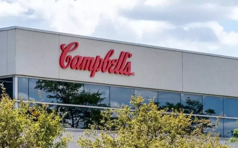 Top-Performing Analysts Highlight High-Dividend Consumer Staples Stocks for Market Volatility
