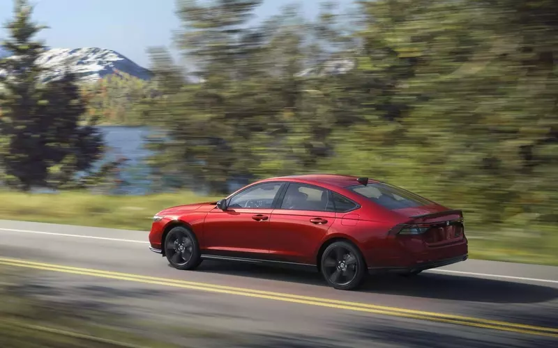 Choosing the Optimal Honda Accord Model