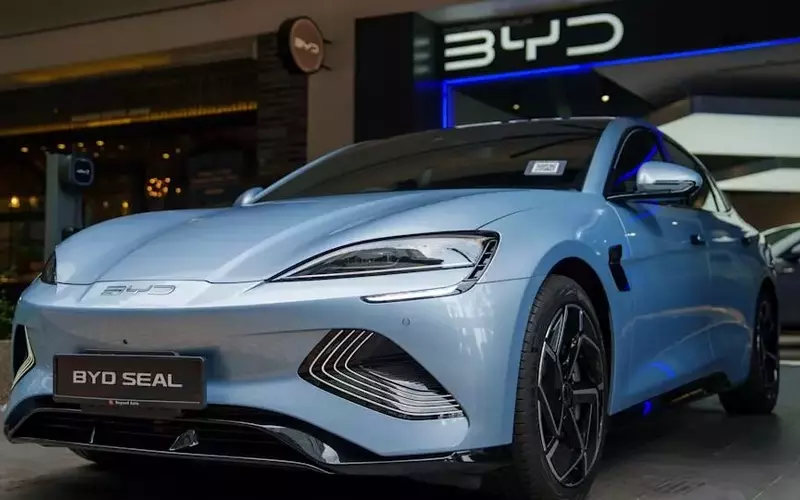 Chinese EV Market Shifts: BYD's Challenges and US Competitive Strategies