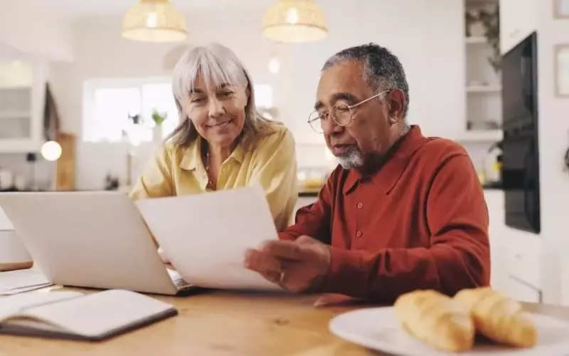 Navigating Retirement: Achieving a $6,500 Monthly Lifestyle with a $1.7 Million Portfolio