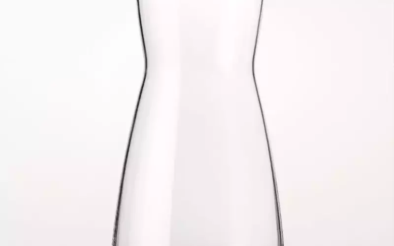 Elevate Your Hydration: Discover the Perfect Bedside Carafe for a Five-Star Bedroom Experience