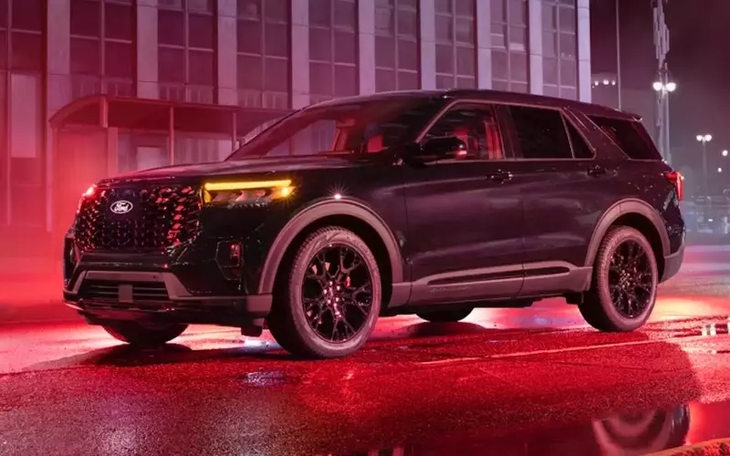 Ford Explorer ST Unveils New "Sinister" All-Black Appearance Package for 2027 Model