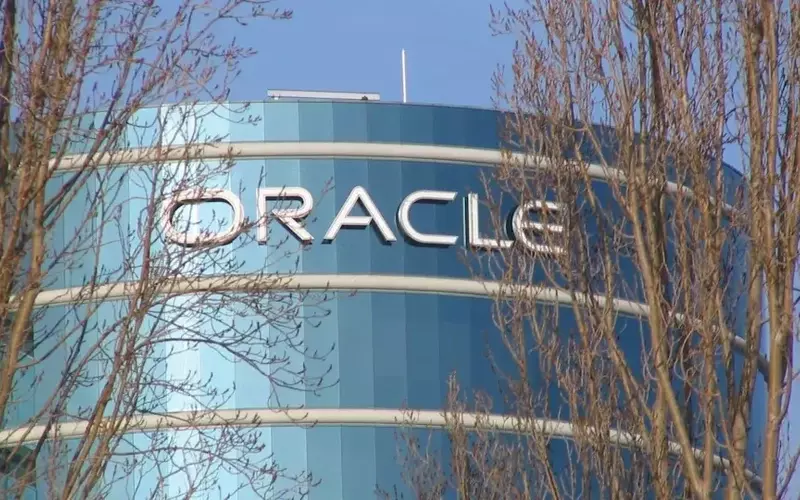 Cloud Sector Downturn: Oracle Shares Plummet, Salesforce Nears Annual Lows Amidst Earnings Reports