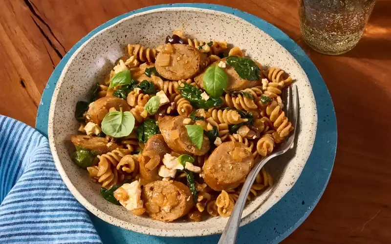Quick and Healthy One-Pot Pasta: A Mediterranean Diet Staple
