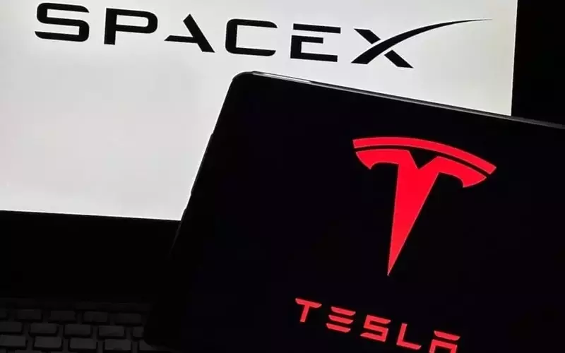 Will Elon Musk Merge SpaceX And Tesla In 2026? Crypto Prediction Market Isn't Ruling Out The Possibility