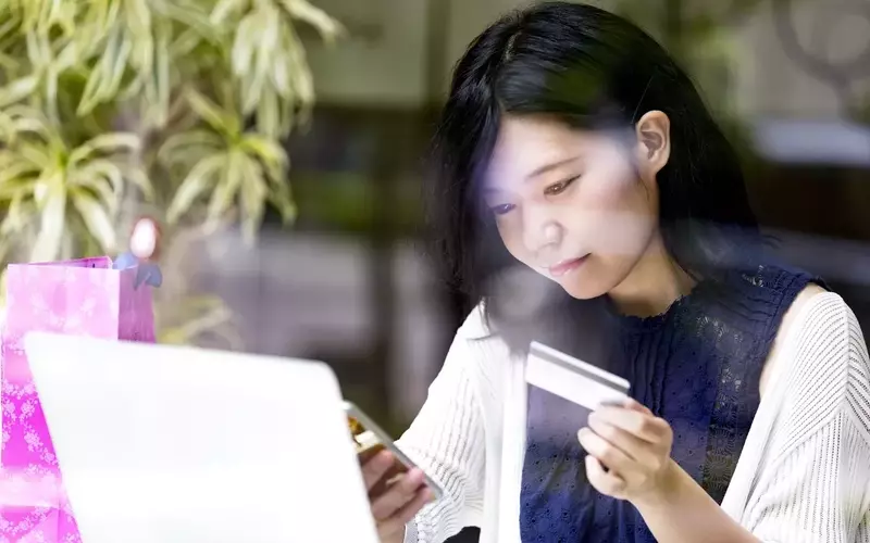 Mastering Credit Card Management: A Guide to Balances, Interest, and Fees