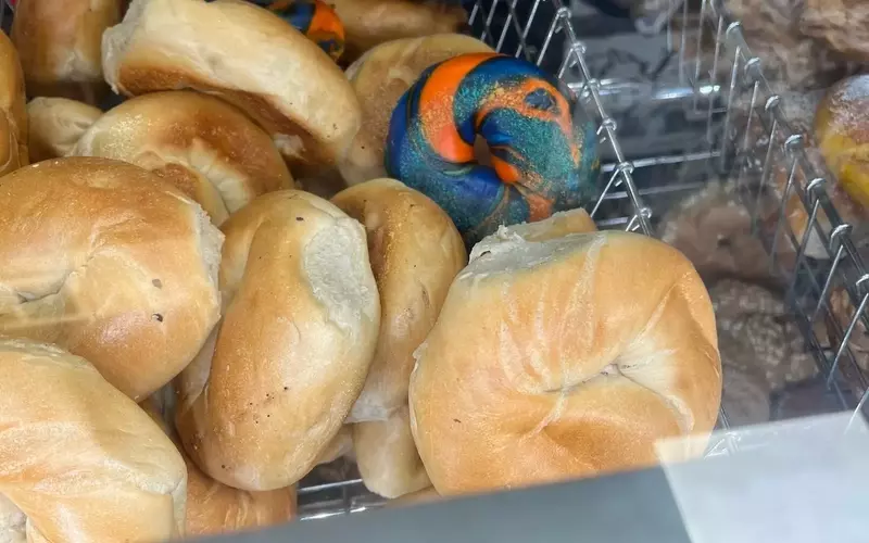 NYC's Culinary Scene Catches Knicks Fever with Themed Delicacies