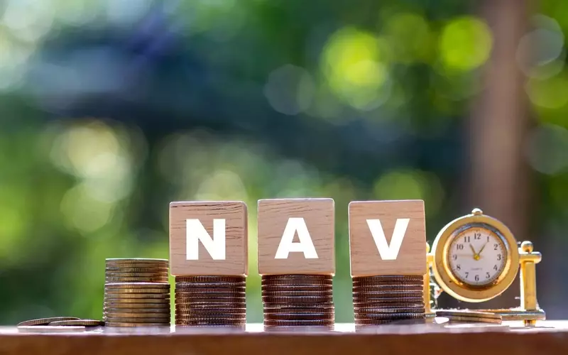 Unpacking ETF Valuations: NAV vs. Market Price