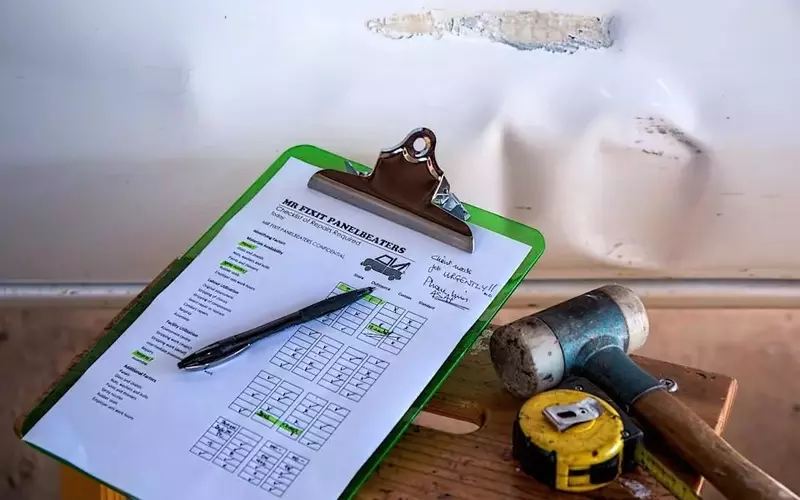Truist Maintains 'Buy' Rating on Heritage Insurance Despite Price Target Adjustment