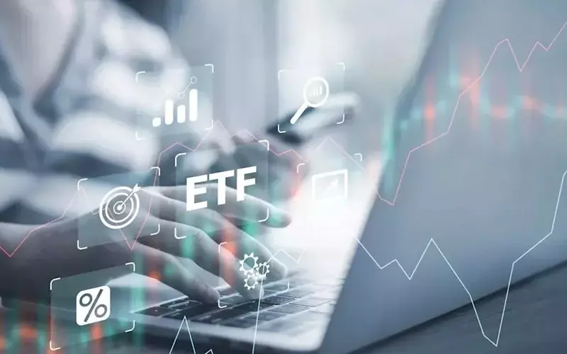 Institutional Investors Shift Focus to XRP ETFs Amidst Bitcoin and Ethereum Outflows