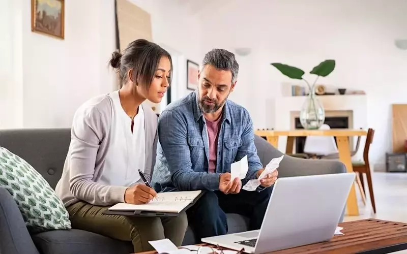 Navigating Social Security Decisions: Risks and Strategic Planning for Retirees
