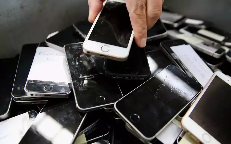 University Researchers Propose Low-Carbon Data Center Utilizing 2,000 Recycled Pixel Smartphones with Google's Backing