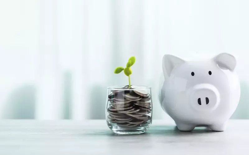 Strategic Investment Moves Amidst Market Peaks: A May 2026 Review