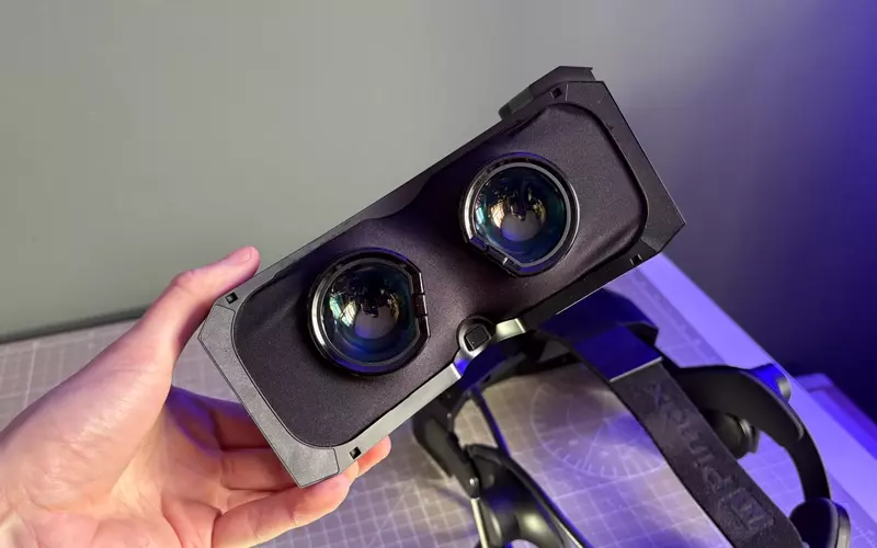 VR Displays See a Bright Future with Micro-OLED Technology
