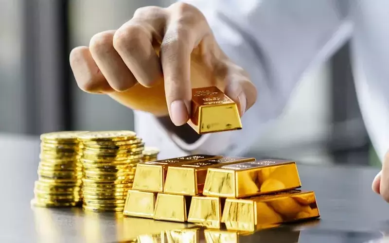 Gold Investment: ETFs vs. IRAs Tax Implications
