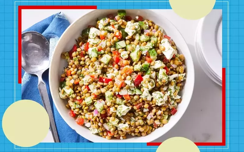 Effortless Post-Vacation Dining: The Lemony Feta Lentil Salad