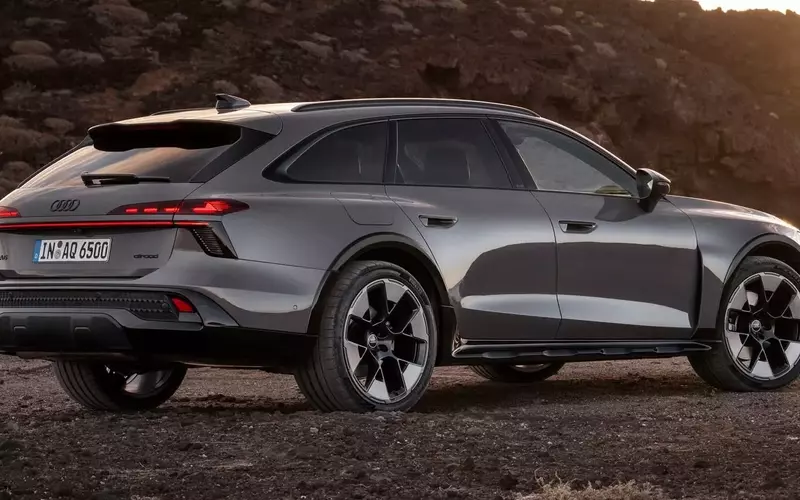 The Refreshed 2028 Audi A6 Allroad Debuts with Enhanced Features