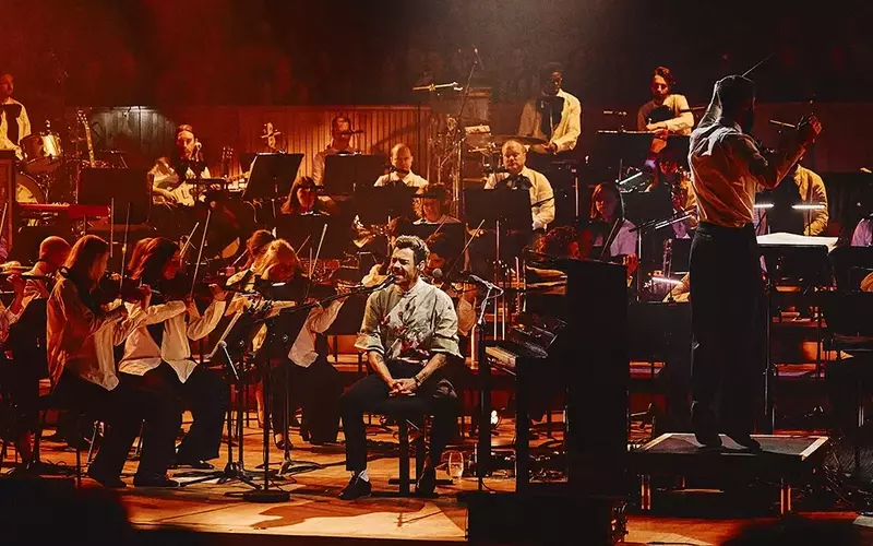 Harry Styles' Orchestral Transformation: A Meltdown Festival Review