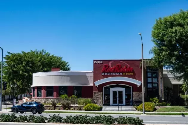 Red Robin's Strategic Refranchising Fuels Financial Revitalization