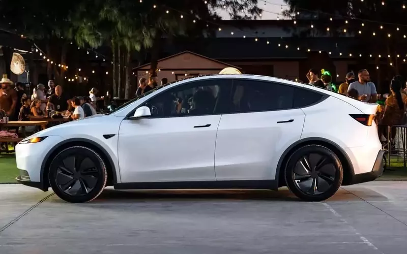 Electric Vehicle Registrations Show Promising Rebound in April