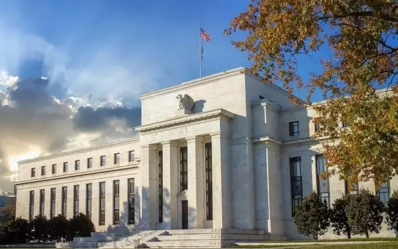 Federal Reserve Maintains Rates, Foresees Inflationary Pressures Amidst Hawkish Dot Plot