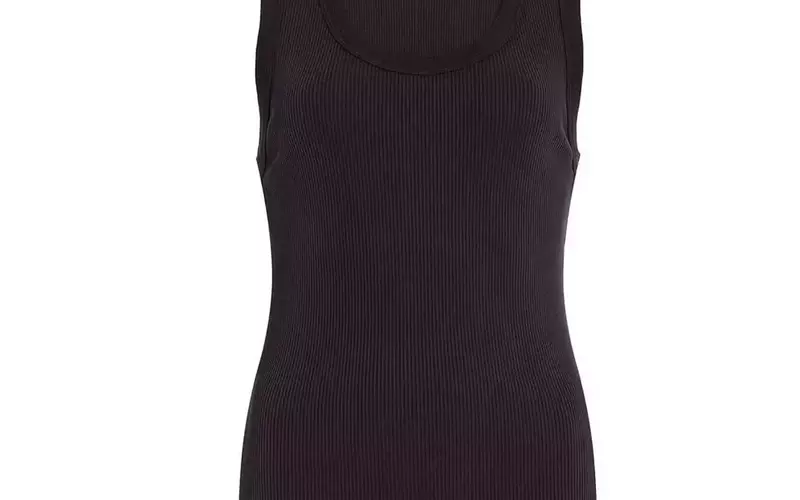 Embrace the Allure of Eggplant Purple for Summer Fashion