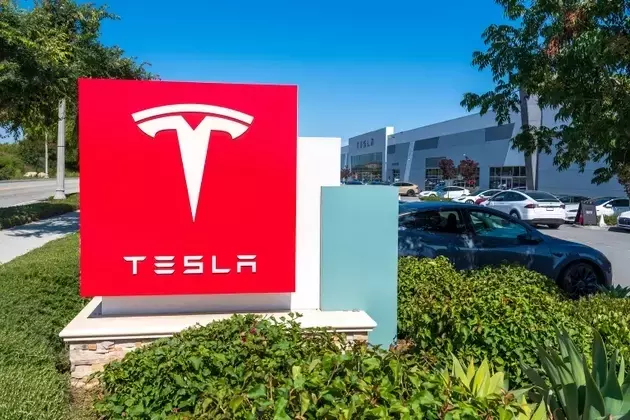 The Convergence of Tesla and SpaceX: A New Investment Landscape
