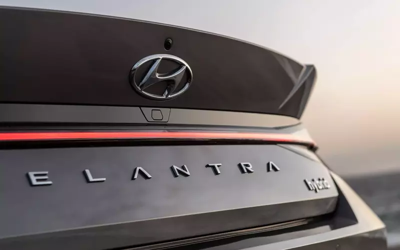 Hyundai Hints at Imminent Launch of Next-Gen Elantra Sedan