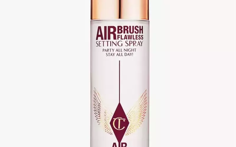 The Ultimate Guide to Long-Lasting Makeup: Top Setting Sprays Reviewed