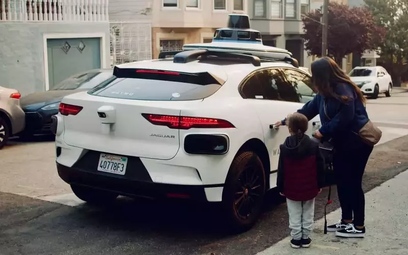 Waymo Robotaxis Face Recall Over Highway Construction Zone Glitch