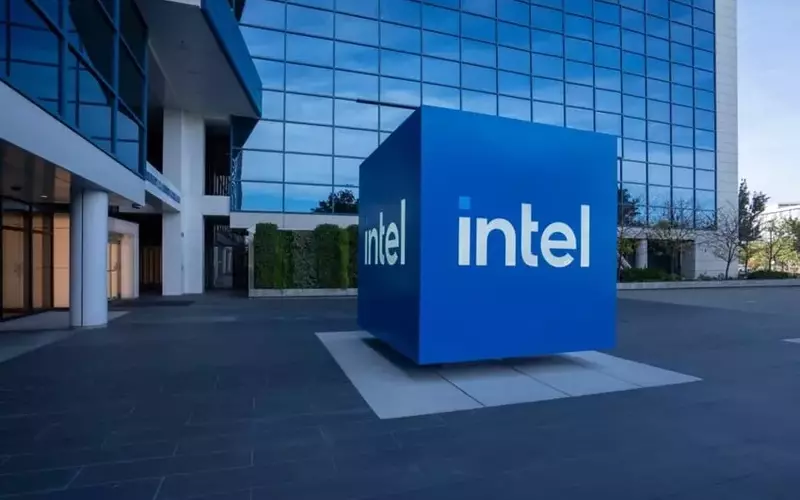 Intel Recruits Former SK Hynix CEO Seok-Hee Lee to Spearhead Advanced Packaging Initiatives, Bolstered by Apple Collaboration