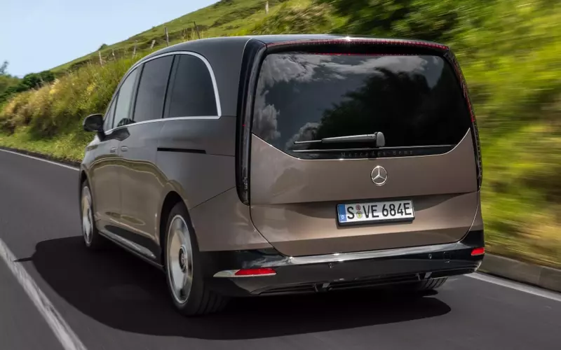 2028 Mercedes-Benz VLE-Class EV: A Glimpse into the Future of Electric Mobility