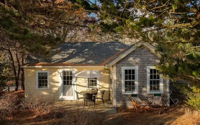 New England's Premier Airbnb Retreats: Coastal Charm to Mountain Escapes
