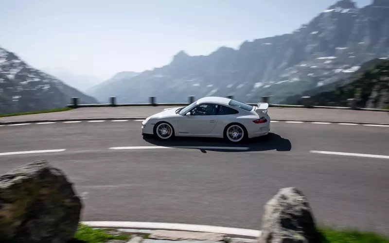 Porsche's Mastery of Lightweight Design: A Performance Edge