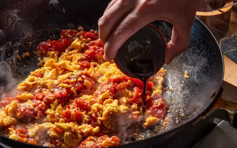A Beloved Chinese-Inspired Scrambled Egg Dish: Tomato Egg