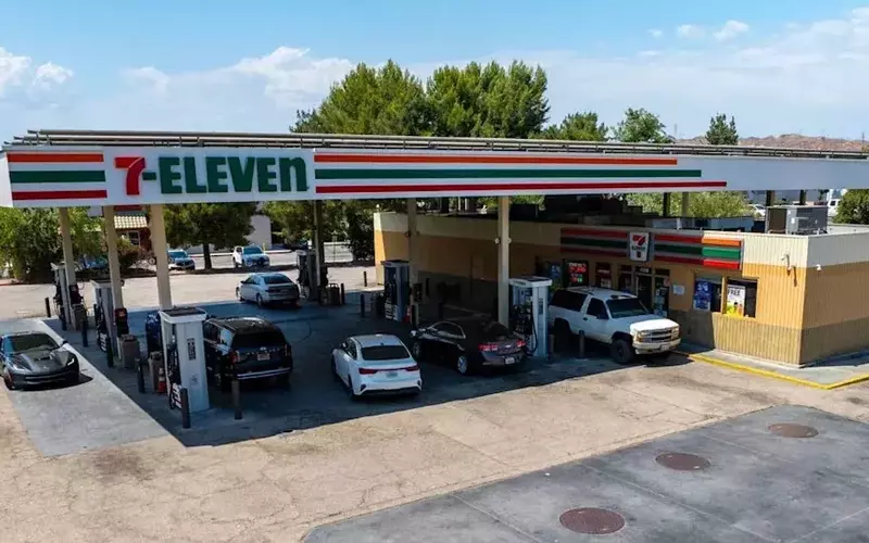 7-Eleven's Fuel Discount Strategy Outpaces Competitors Amidst Fluctuating Gas Prices