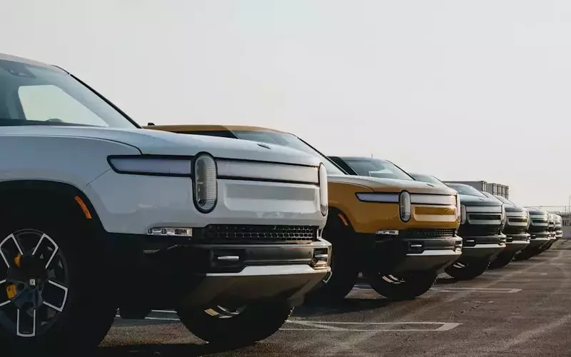 SpaceX IPO's AI Focus to Indirectly Propel Rivian's Robotaxi Market Position