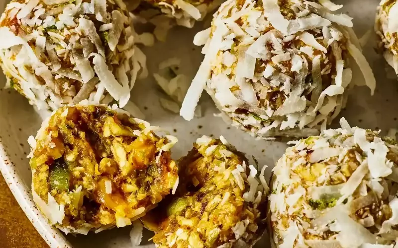Tropical Mango-Lime Coconut Energy Bites: Your Fiber-Rich Boost