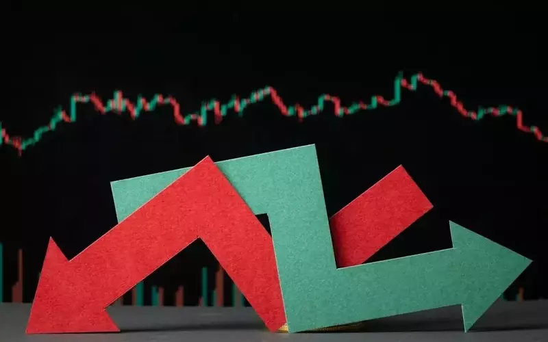 Tech Sector Volatility: NASDAQ Tumbles as Micron, Intel, and AMD Face Declines, IBM Shines