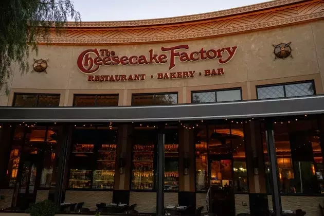 Cheesecake Factory: Strong Performance Amidst Economic Headwinds