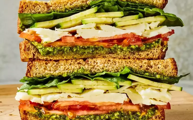 Delicious and Nutritious Vegetable Pesto Sandwich: A Quick Meal Solution