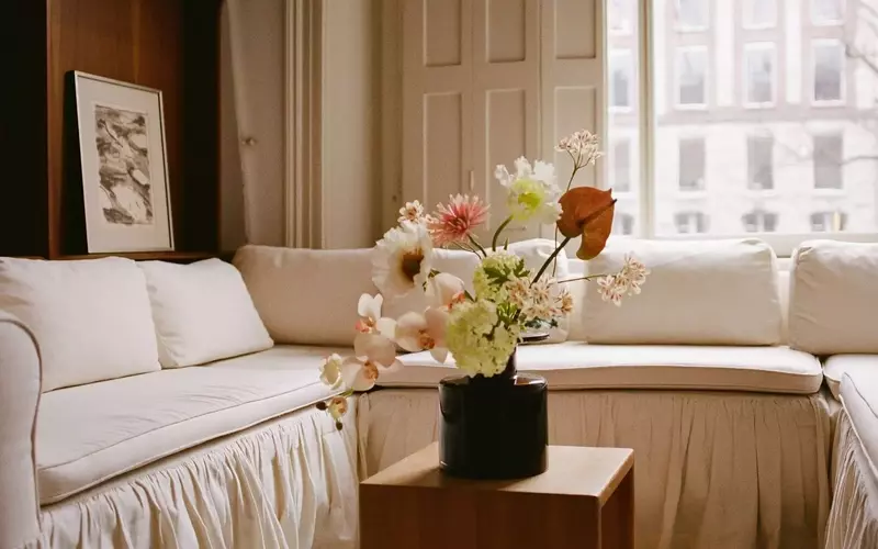 The Resurgence of Artificial Flowers: A Blend of Art and Sustainability