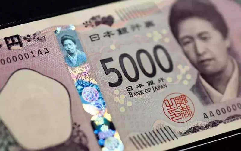 Dollar's Ascent Pushes Yen to 40-Year Low, Testing Japanese Authorities