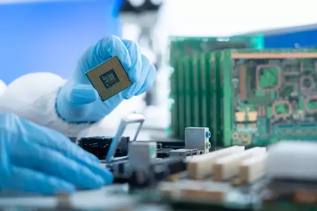 Semiconductor Sector Soars: Unprecedented Q2 Performance