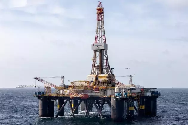 Transocean's Offshore Drilling Prospects Bolstered by Major Contract Win and Strategic Merger