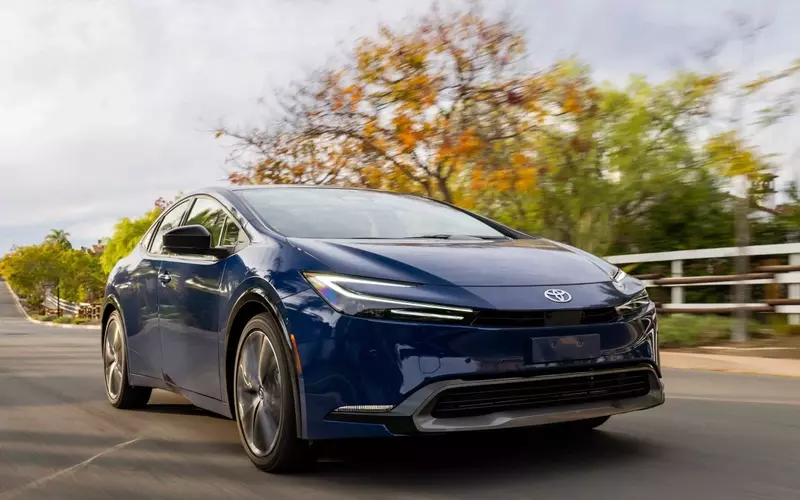 Toyota Prius 2026 Update: Enhanced Underneath, Familiar Exterior